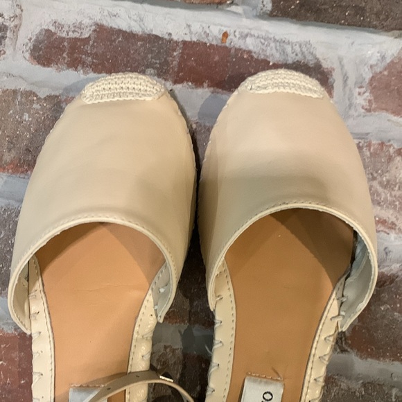 Valentino Rockstud Flat Espadrille - Picture 6 of 10